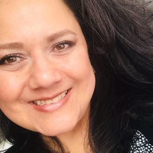 Meet your Posher, Elena